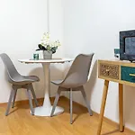 Rene Home - Ponte Milvio