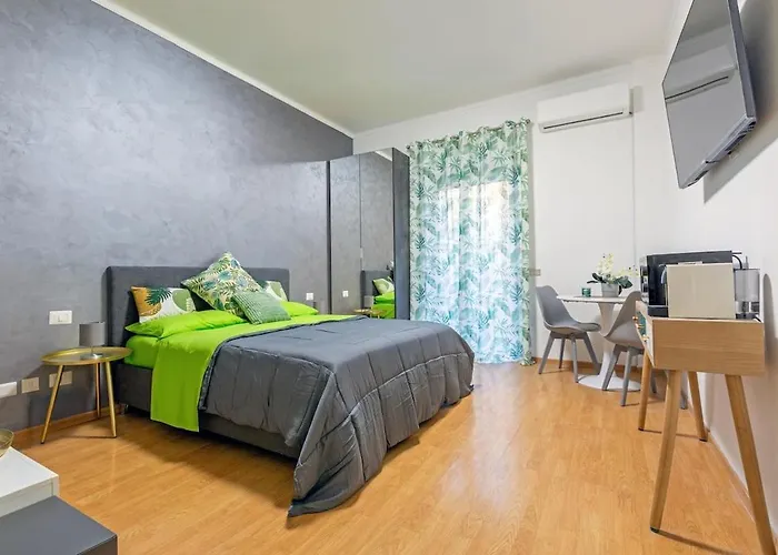 Rene Home - Ponte Milvio